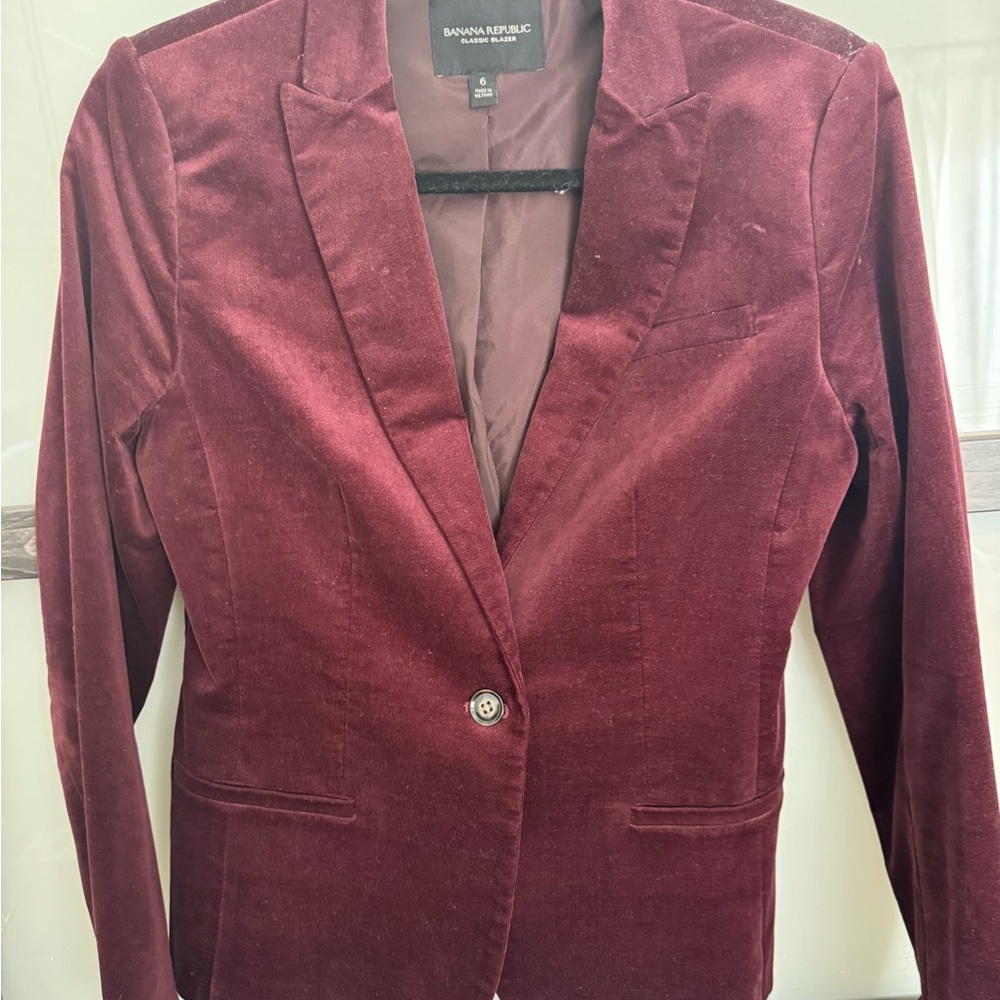 Banana Republic Women's Velvet Blazer - Wine